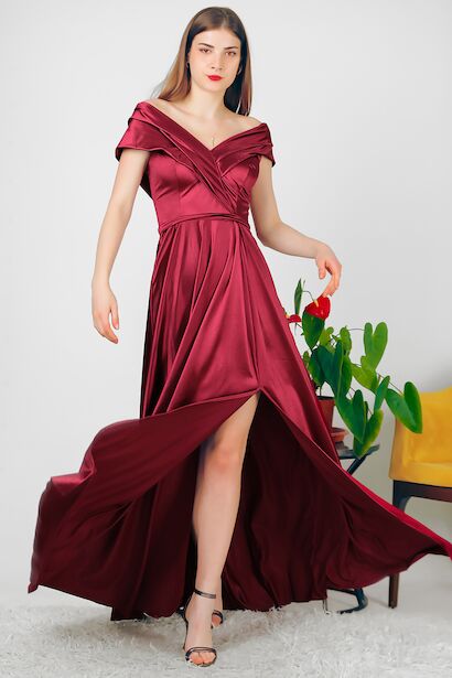 Kadın Saten Kayık Yaka Uzun Abiye 