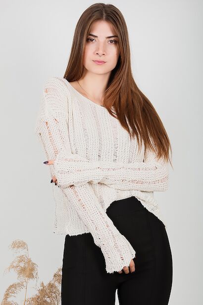 Kadın V Yaka Fileli Triko 