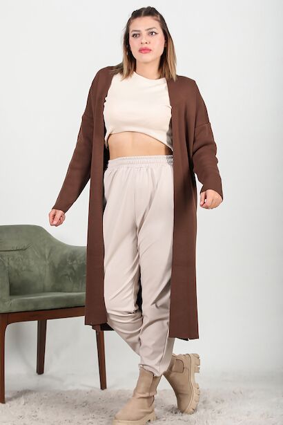 Büyük Beden Uzun Triko Yandan Yırtmaçlı Hırka 