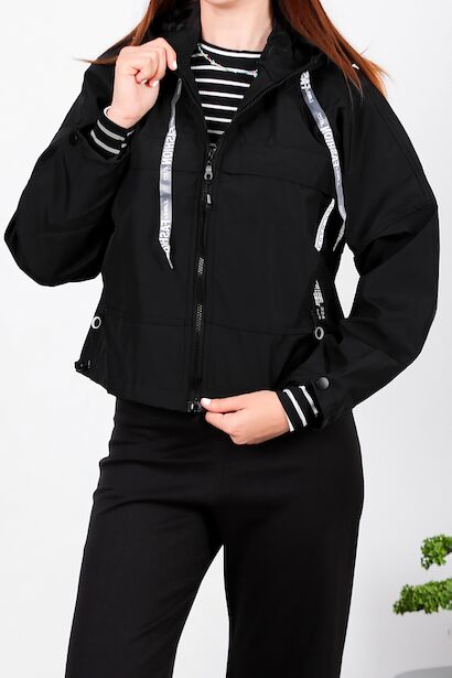 Kadın Kapşonlu Astarlı Yağmurluk Mont  Siyah 6