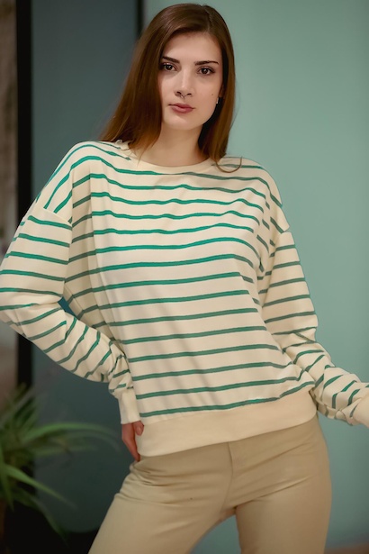 Kadın Bisiklet Yaka Yatay Çizgili Kolları Lastikli Sweat Yeşil
