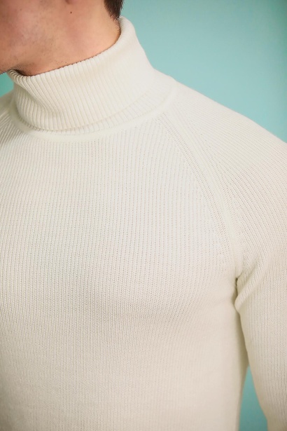 Erkek Balıkçı Yaka Triko Kazak Ekru 4