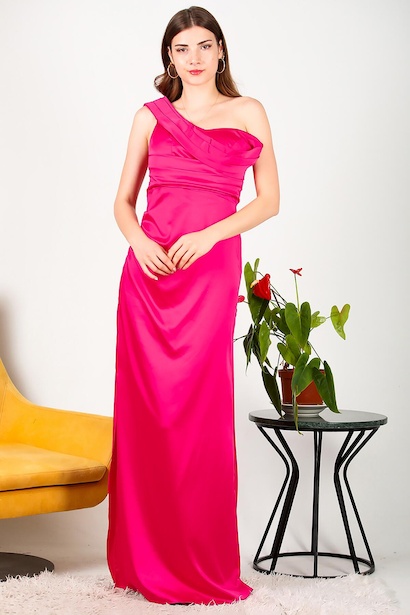 Kadın Tek Omuz Saten Abiye