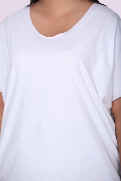 Büyük Beden V Yaka T-shırt Beyaz 6