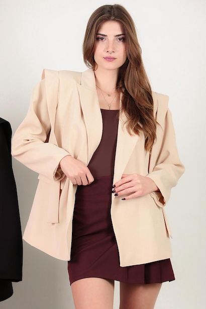 Kadın Omzu Kuşaklı Blazer Ceket