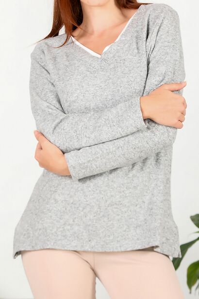 Kadın V Yakalı Bluz 