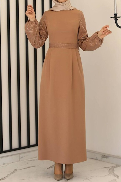 Kadın Kolları Pullu Uzun Abiye