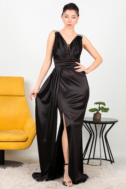 Kadın Omzu Taşlı Uzun Saten Abiye 