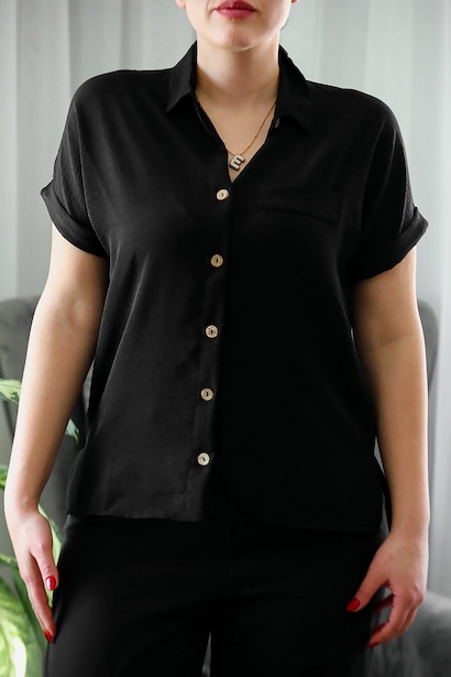 Büyük Beden Gömlek Yaka Tahta Düğmeli Bluz  Siyah 6