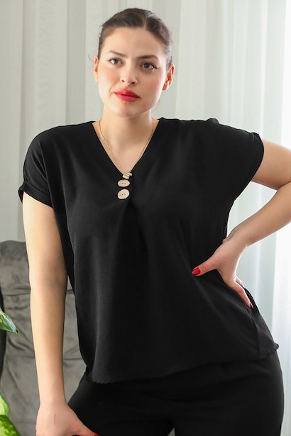 Büyük Beden V Yaka İki Düğmeli Bluz 