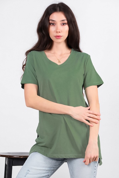 Kadın Yan Yırtmaçlı V Yaka T-shırt 