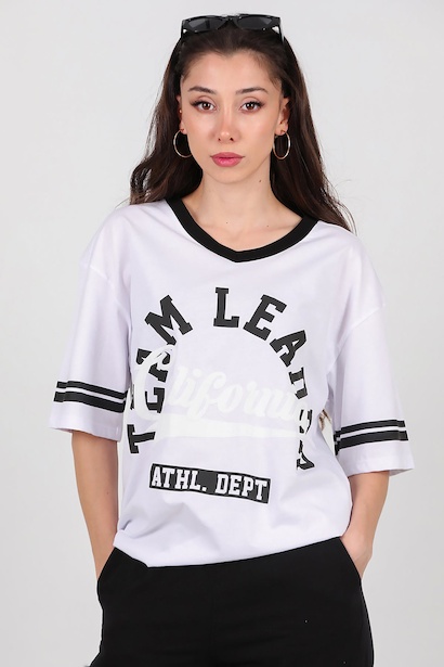 Kadın V Yaka Baskılı Tshırt 