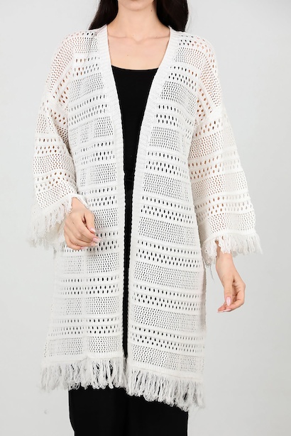 Kadın Kolları Püsküllü Delikli Hırka  Ekru 6