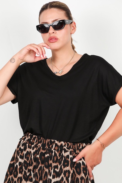 Büyük Beden V Yaka Sırt Halka Detay Bluz 