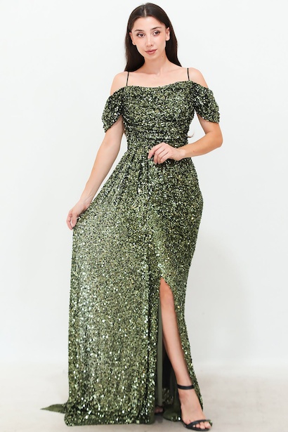 Kadın Düşük Omuz Yırtmaçlı Pullu Uzun Abiye 