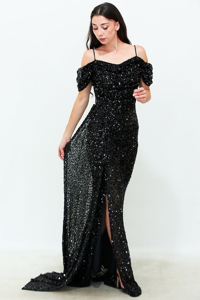 Kadın Düşük Omuz Yırtmaçlı Pullu Uzun Abiye 