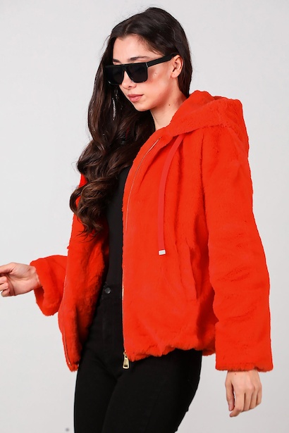 Kadın Etek Ucu Lastikli Kapşonlu Peluş Mont 