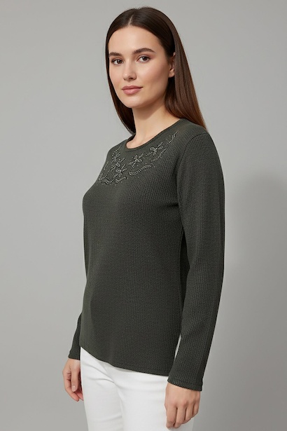 Büyük Beden Çiçek Taş İşlemeli Bluz 